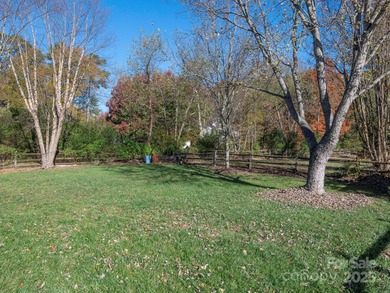 Meticulously Maintained ranch style home providing convenience & on Highland Creek Golf Club in North Carolina - for sale on GolfHomes.com, golf home, golf lot