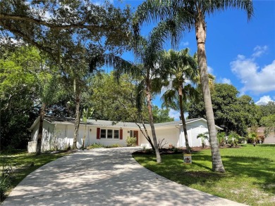 Under contract-accepting backup offers. This single-family house on Temple Terrace Golf and Country Club in Florida - for sale on GolfHomes.com, golf home, golf lot