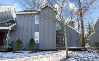 SNOW RIDGE VILLAGE TOWNHOUSE Enjoy All Four Seasons in Jack on Jack Frost National Golf Course in Pennsylvania - for sale on GolfHomes.com, golf home, golf lot