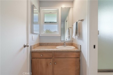 Welcome to this charming 2-bedroom, 2-bathroom condo located in on New Horizons Golf Course in California - for sale on GolfHomes.com, golf home, golf lot
