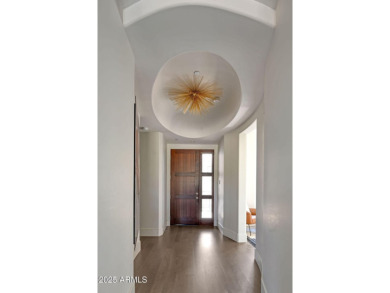 RARE CORNER UNIT WITH MOUNTAIN VIEWS!  This beautifully on Arizona Biltmore Golf and Country Club in Arizona - for sale on GolfHomes.com, golf home, golf lot