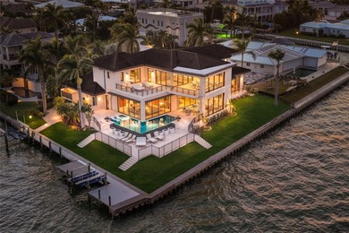 Longboat Key's iconic, award winning, *Summer House* by on Links on Longboat Golf Club in Florida - for sale on GolfHomes.com, golf home, golf lot