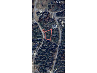 Ready to build your dream home? This lot is walking distance on Holiday Island Executive Golf Course in Arkansas - for sale on GolfHomes.com, golf home, golf lot