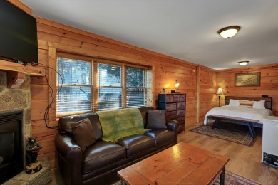 Gorgeous, Updated Investment Cabin Available in Pigeon Forge! on Gatlinburg Golf Course in Tennessee - for sale on GolfHomes.com, golf home, golf lot