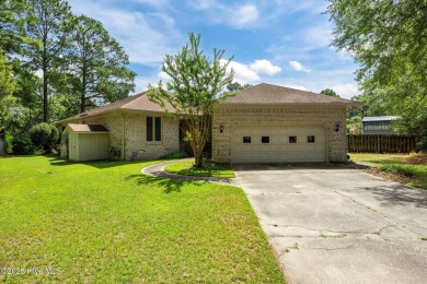Welcome to 104 Lantern Lane:
Discover this stunning home on River Bend Golf and Country Club in North Carolina - for sale on GolfHomes.com, golf home, golf lot