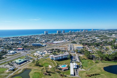 UPDATED. GOLF NEXT DOOR. MINUTES TO THE BEACH. This 2-bed on Holiday Golf Club in Florida - for sale on GolfHomes.com, golf home, golf lot