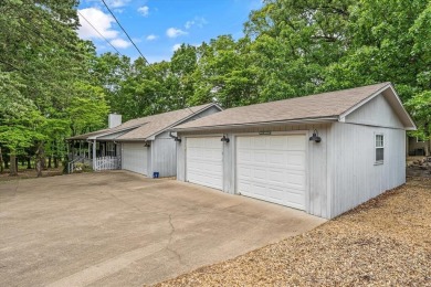 Immaculate home on 3 wooded lots in highly sought-after gated on Holly Lake Ranch Golf Club in Texas - for sale on GolfHomes.com, golf home, golf lot