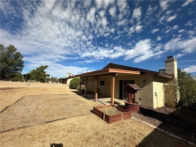 Charming 3-bedroom, 2-bath home located right on the golf on Green Tree Golf Course in California - for sale on GolfHomes.com, golf home, golf lot