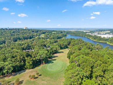 **Beautifully Renovated 3-Bedroom Home with Resort-Style on Lake Forest Yacht and Country Club in Alabama - for sale on GolfHomes.com, golf home, golf lot