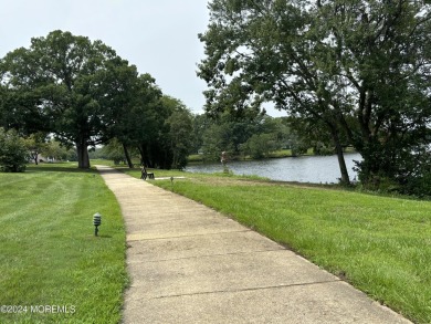 BACK ON THE MARKET-BUYER COULD NOT GET MORTGAGE.  A must see! on Leisure Village Golf Course in New Jersey - for sale on GolfHomes.com, golf home, golf lot