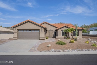 Stylish Montana model blends comfort & charm in Saddlebrooke's on Saddlebrooke Golf Course in Arizona - for sale on GolfHomes.com, golf home, golf lot