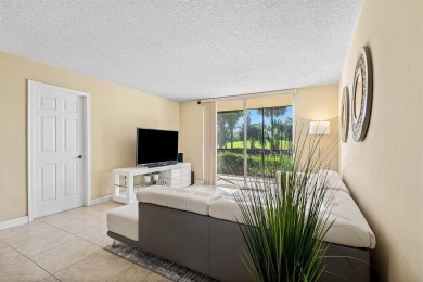 Beautifully updated 2BD/2BA condo at The Palms of Deer Creek in on Deer Creek Golf Club in Florida - for sale on GolfHomes.com, golf home, golf lot