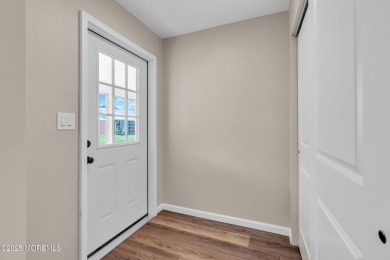 ENTER INTO THIS BEAUTIFUL UPDATED BARONET MODEL. NEW KITCHEN on Leisure Village East in New Jersey - for sale on GolfHomes.com, golf home, golf lot