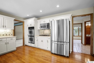 Linda Moy, M: , lindamoy,   - Entertain, play, and relax in this on Eagle Run Golf Complex in Nebraska - for sale on GolfHomes.com, golf home, golf lot