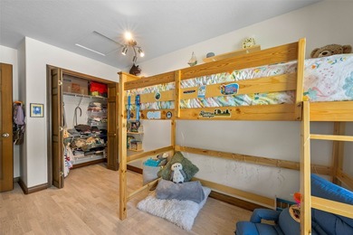 This beautifully updated 3-bedroom, 2-bathroom, 1,249 sq ft on  in  - for sale on GolfHomes.com, golf home, golf lot