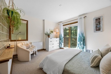 This beautifully updated 3-bedroom, 2-bathroom, 1,249 sq ft on  in  - for sale on GolfHomes.com, golf home, golf lot