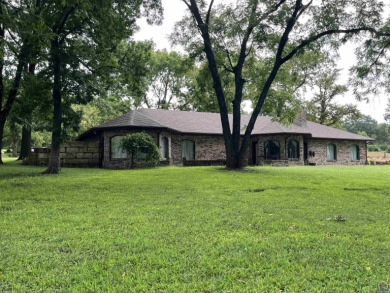 Rare opportunity to have 1.10 acres (5 lots) off of hole #15 on on Lake Perry Country Club in Kansas - for sale on GolfHomes.com, golf home, golf lot