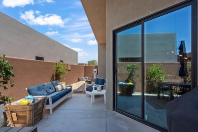 Beautiful custom home in the desirable Dunes subdivision. Built on Sand Hollow Golf Resort in Utah - for sale on GolfHomes.com, golf home, golf lot