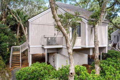 810 Treeloft Trce has been lovingly owned and cared for by the on The Seabrook Island Club in South Carolina - for sale on GolfHomes.com, golf home, golf lot