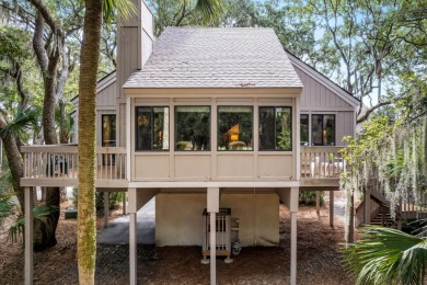 810 Treeloft Trce has been lovingly owned and cared for by the on The Seabrook Island Club in South Carolina - for sale on GolfHomes.com, golf home, golf lot