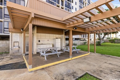 This is a great price for a 2 bedroom, 2 full bath, 1 assigned on Honolulu Country Club in Hawaii - for sale on GolfHomes.com, golf home, golf lot