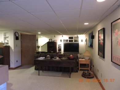 Barton Vermont, Crystal Lake views and deeded access, fish on Barton Golf Club in Vermont - for sale on GolfHomes.com, golf home, golf lot