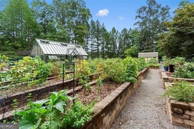 Welcome to this beautifully maintained 3BR/2BA, 1,937 sq ft on The Fairways at Laurel Canyon in Georgia - for sale on GolfHomes.com, golf home, golf lot