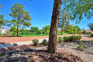 Discover this Linden model townhome in Sun City Summerlin, set on Highland Falls Golf Club in Nevada - for sale on GolfHomes.com, golf home, golf lot