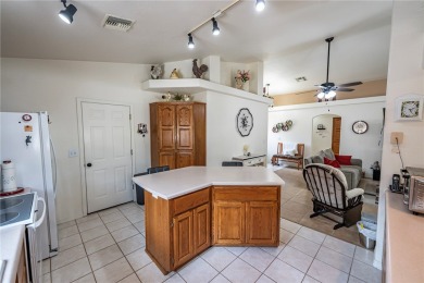 LOVELY 3-BED, 2-BATH HOME IN A GREAT SPOT!! This well-kept on Cerbat Cliffs Golf Course in Arizona - for sale on GolfHomes.com, golf home, golf lot