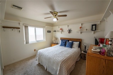 LOVELY 3-BED, 2-BATH HOME IN A GREAT SPOT!! This well-kept on Cerbat Cliffs Golf Course in Arizona - for sale on GolfHomes.com, golf home, golf lot