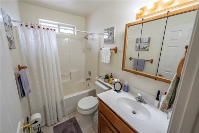 LOVELY 3-BED, 2-BATH HOME IN A GREAT SPOT!! This well-kept on Cerbat Cliffs Golf Course in Arizona - for sale on GolfHomes.com, golf home, golf lot