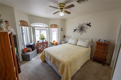 LOVELY 3-BED, 2-BATH HOME IN A GREAT SPOT!! This well-kept on Cerbat Cliffs Golf Course in Arizona - for sale on GolfHomes.com, golf home, golf lot