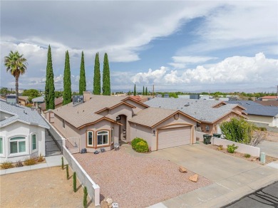 LOVELY 3-BED, 2-BATH HOME IN A GREAT SPOT!! This well-kept on Cerbat Cliffs Golf Course in Arizona - for sale on GolfHomes.com, golf home, golf lot