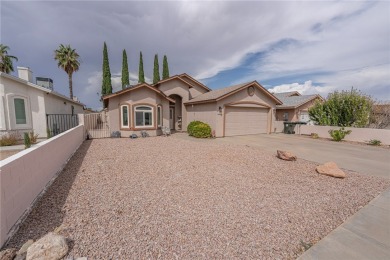 LOVELY 3-BED, 2-BATH HOME IN A GREAT SPOT!! This well-kept on Cerbat Cliffs Golf Course in Arizona - for sale on GolfHomes.com, golf home, golf lot