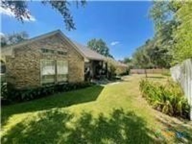 Exquisitely crafted and maintained custom-built home nestled in on Cameron Country Club in Texas - for sale on GolfHomes.com, golf home, golf lot