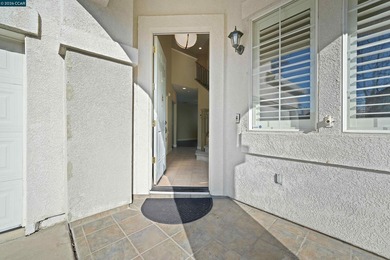 One of the finest properties in the desirable Paradise Valley on Paradise Valley Golf Course in California - for sale on GolfHomes.com, golf home, golf lot