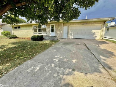 Dreaming of living on a golf course? Here's your chance! This on All Vets Golf Club in Iowa - for sale on GolfHomes.com, golf home, golf lot