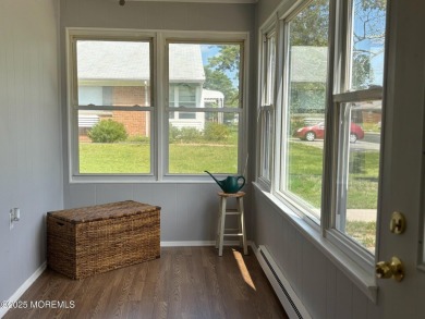 55+community in Crestwood Village One. This updated one bedroom on Keswick Village Golf Course in New Jersey - for sale on GolfHomes.com, golf home, golf lot