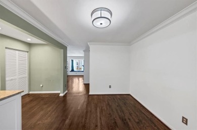 Beautifully updated 2-bedroom, 2-bath condominium in Cross Creek on Cross Creek Golf Course in Georgia - for sale on GolfHomes.com, golf home, golf lot