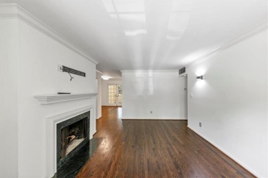 Beautifully updated 2-bedroom, 2-bath condominium in Cross Creek on Cross Creek Golf Course in Georgia - for sale on GolfHomes.com, golf home, golf lot