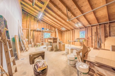 Beautifully remodeled 5B/4.5B luxury home in gated Salishan on Salishan Spa and Golf Resort in Oregon - for sale on GolfHomes.com, golf home, golf lot