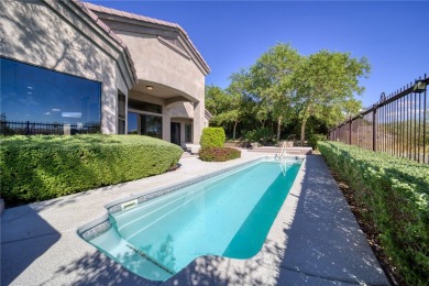 Beautiful Golf Course Pool Home in Gated Laughlin Ranch! on Laughlin Ranch Golf Club in Arizona - for sale on GolfHomes.com, golf home, golf lot