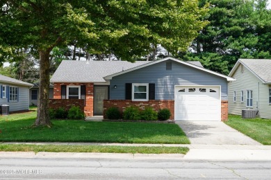 Welcome to this beautifully maintained 2 bedroom 2 bath Marlowe on Lions Head Country Club in New Jersey - for sale on GolfHomes.com, golf home, golf lot