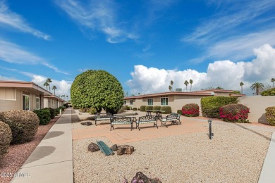 Beautiful charming 2 bedroom, 2 bath patio home nestled on Sun City Lakes West and East in Arizona - for sale on GolfHomes.com, golf home, golf lot