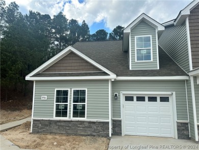 This 3 bedroom,2.5 bath townhome is located in The Ridges inside on Kings Grant Golf and Country Club in North Carolina - for sale on GolfHomes.com, golf home, golf lot