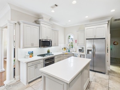 Beautiful home perfect for a family or individual looking to on Lake Caroline Golf Club in Mississippi - for sale on GolfHomes.com, golf home, golf lot