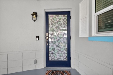 UNOBSTRUCTED GULF ACCESS. PRIVATE BEACH. CUTE AS A BUTTON on Gulf Harbors Golf Course in Florida - for sale on GolfHomes.com, golf home, golf lot