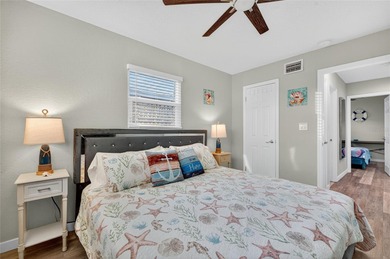 UNOBSTRUCTED GULF ACCESS. PRIVATE BEACH. CUTE AS A BUTTON on Gulf Harbors Golf Course in Florida - for sale on GolfHomes.com, golf home, golf lot