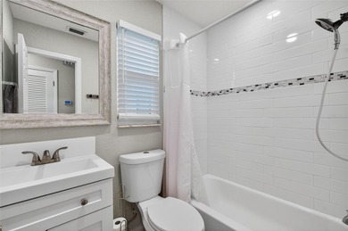 UNOBSTRUCTED GULF ACCESS. PRIVATE BEACH. CUTE AS A BUTTON on Gulf Harbors Golf Course in Florida - for sale on GolfHomes.com, golf home, golf lot