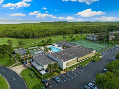 Light & bright 2BR/2BA condo near McKee Botanical Gardens on Vero Beach South Golf Course in Florida - for sale on GolfHomes.com, golf home, golf lot